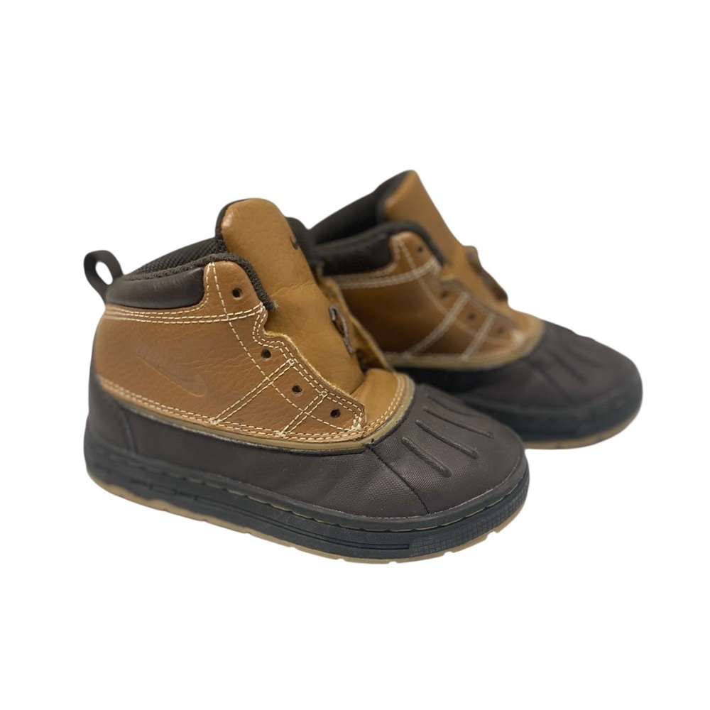 Nike Brown and Black Outdoor Boots